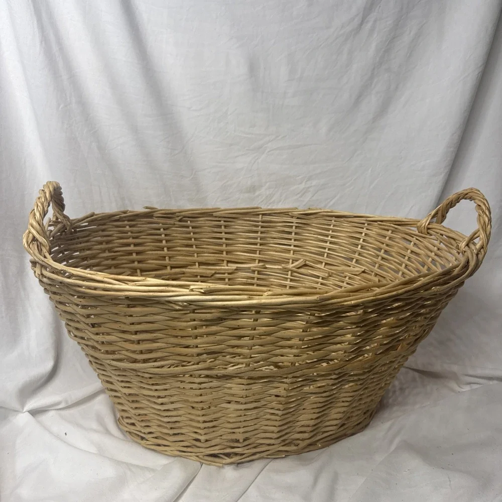 Vintage Wicker Willow Woven Laundry Basket Handles 23